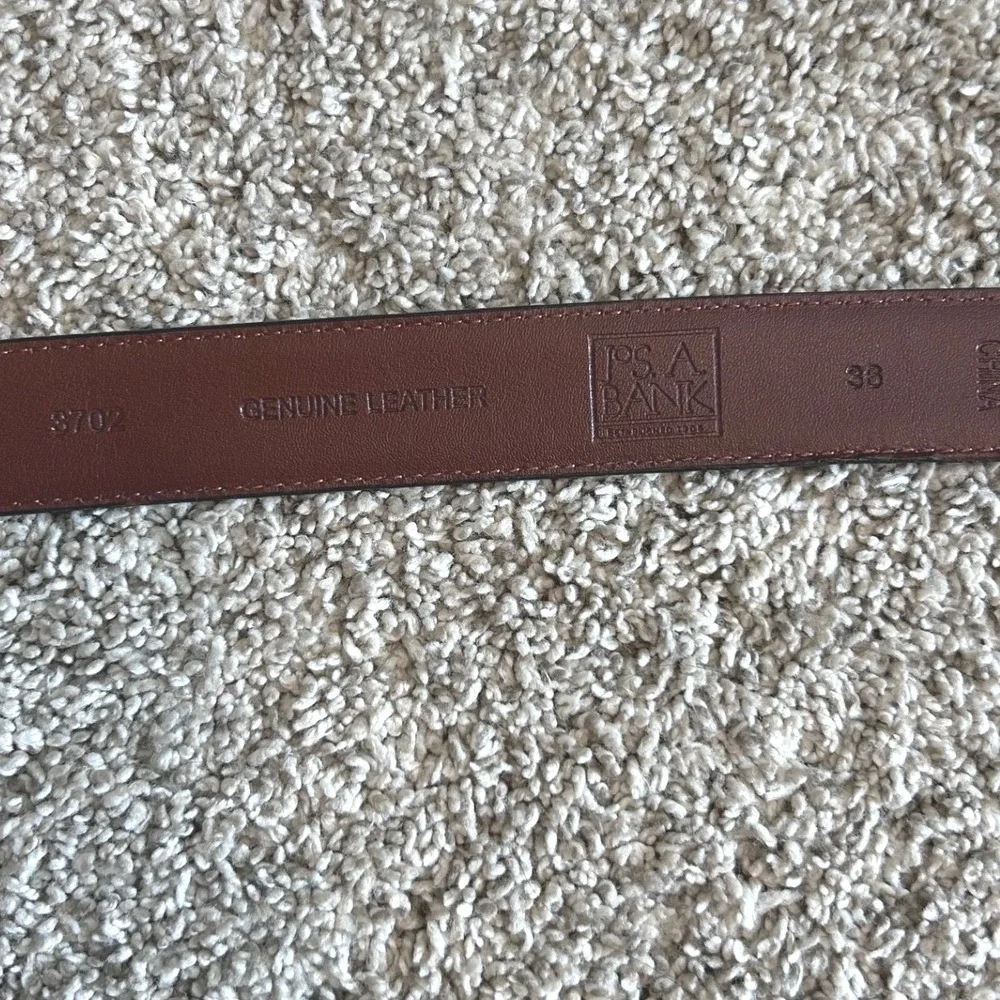 Jos A Bank Mens Brown Leather Belt Gold Tone Buckle Size 38 Dress 3702